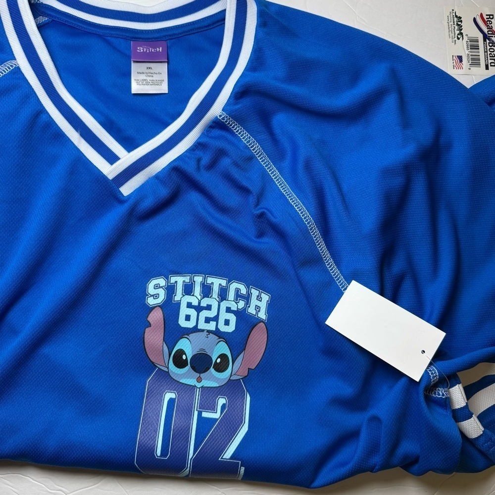 Disney Stitch Men's & Big Men's Graphic Soccer Jersey - Picture 6 of 6